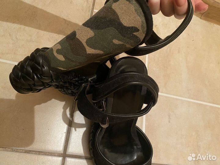 Ботинки,кроссвоки, кеди боссоножки