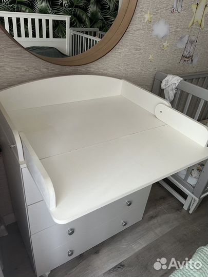 Пеленальный комод белый