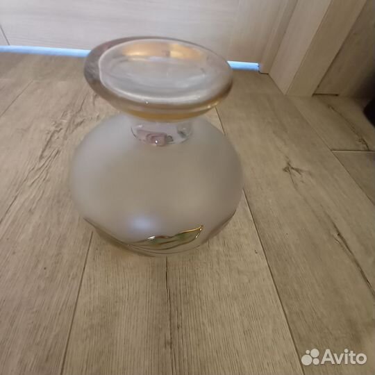 Ваза для фруктов на ножке