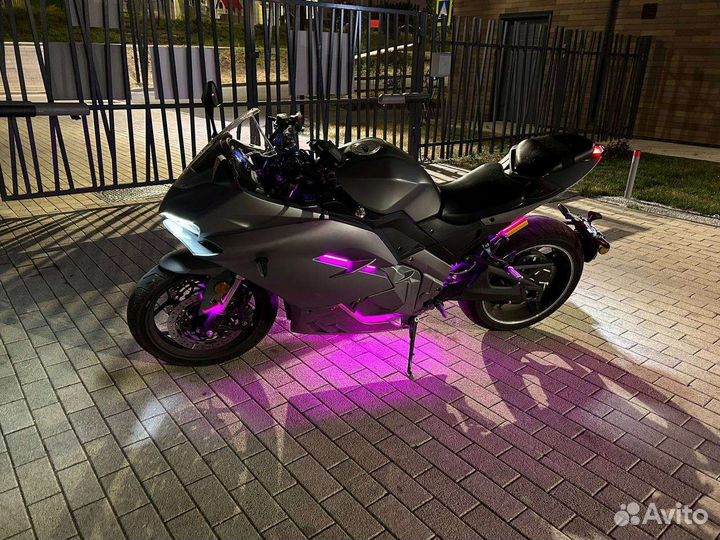 Электромотоцикл panigale