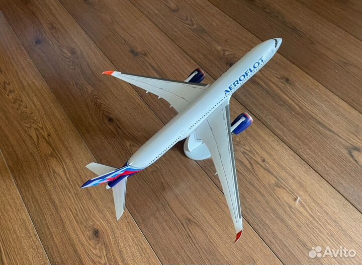 Модель самолета А350 Аэрофлот 1:144