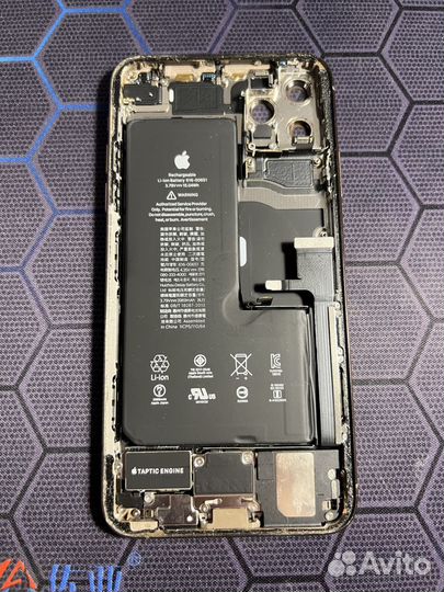 Корпус в сборе iPhone 11 Pro Max золотой, черный