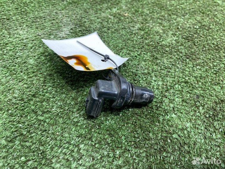 Датчик положения распредвала Nissan Teana J32