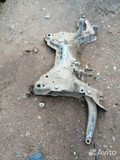 Подрамник Peugeot 308 4A/C EP6 2011