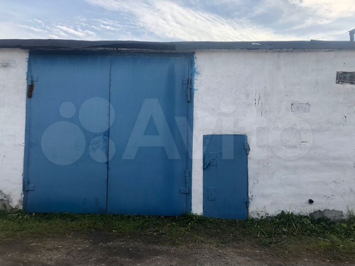 Гараж, > 30 м²