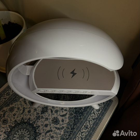 Умный светильник/колонка/зарядка