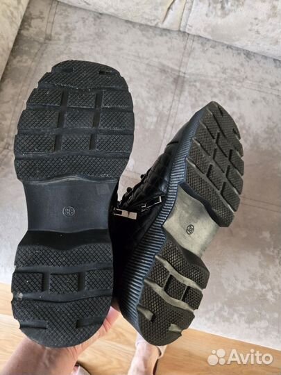 Ботинки зимние женские