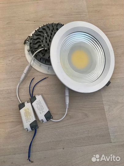 Светильник светодиод.elvan LED 20W 3000K+драйвер