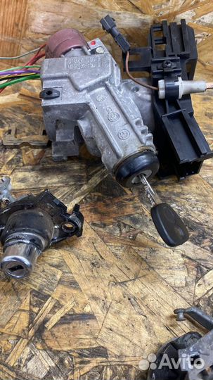 Комплект личинок с ключом BMW 5,E34