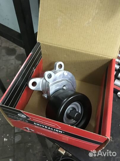 Ролик nissan teana 2.5-3.5 08г приводного ремня на