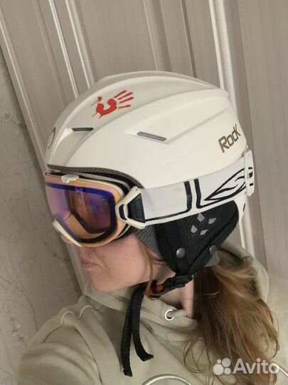 Горнолыжный шлем