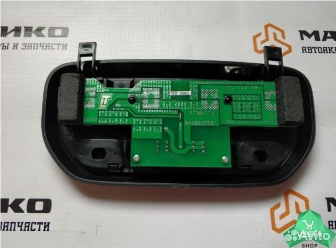 Плафон освещения 2 ряда салона vesta sport черный