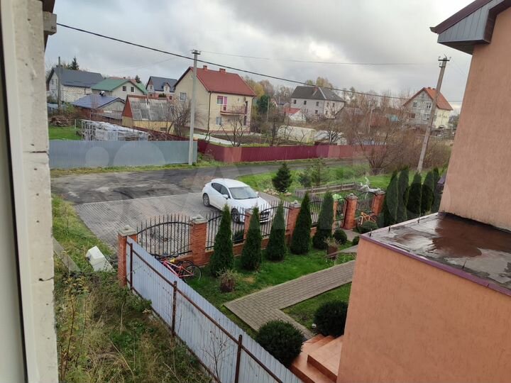 Дом 219 м² на участке 6 сот.