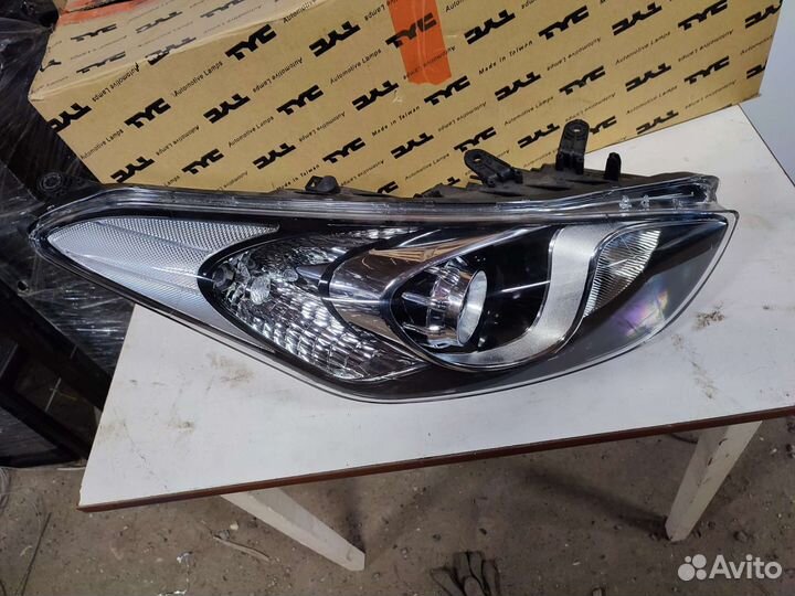 Фара правая Hyundai i30