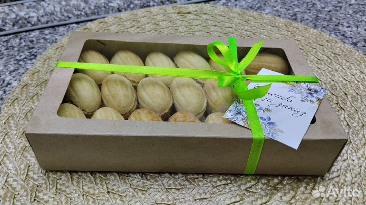 Орешки со сгущёнкой и вафельные трубочки