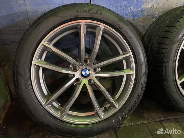 Колеса BMW оригинальные R 18 в сборе от G30