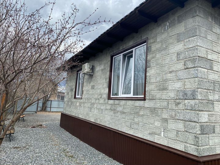 Дом 90 м² на участке 5 сот.