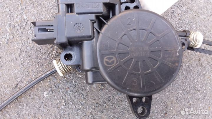 Стеклоподъемник передний правый Mazda 3 BL