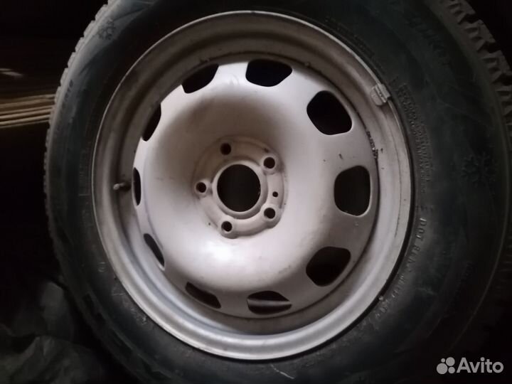 Nexen Classe Premiere 661A 16 R42