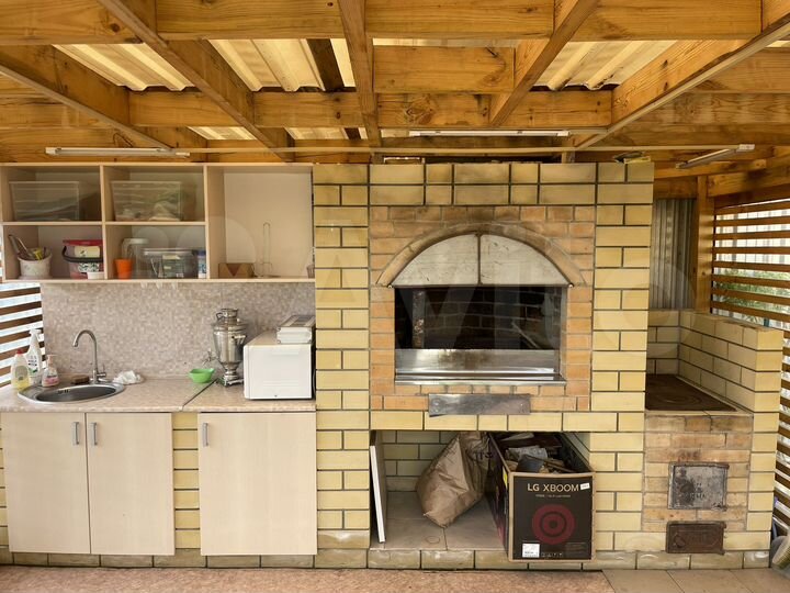 Дом 185,8 м² на участке 15 сот.