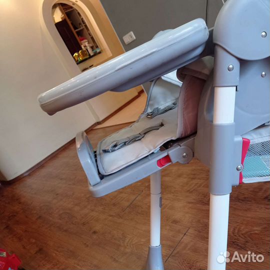 Детский стульчик для кормления