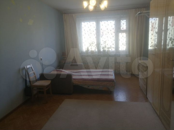 4-к. квартира, 82 м², 10/10 эт.