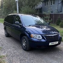 Chrysler Town & Country 3.3 AT, 2005, 302 000 км, с пробегом, цена 830 000 руб.