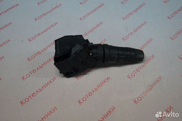 Nissan 25260-AV615 Переключатель дворников