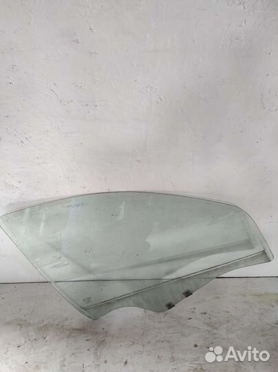 Стекло переднее правое renault sandero 1