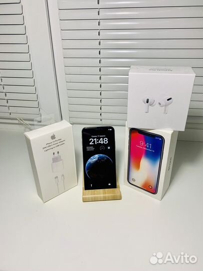 iPhone X, 64 ГБ