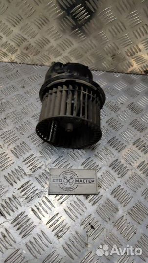 Моторчик отопителя Ford Transit 2.2