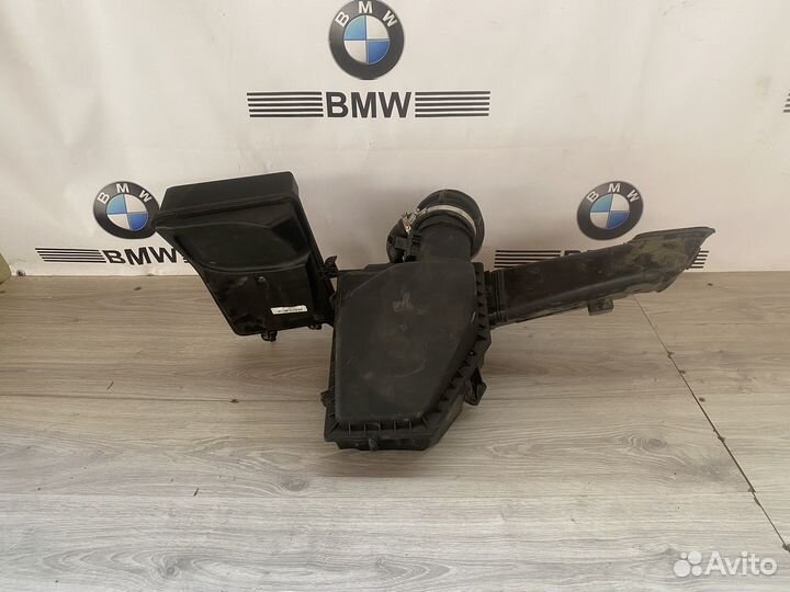 Корпус воздушного фильтра BMW G11/G12 B57