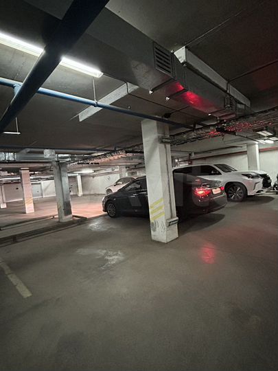 Машиноместо, 10 м²