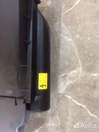 Крышка на мотор mercedes 3.5