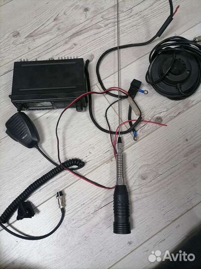 Автомобильная рация yosan excalibur turbo