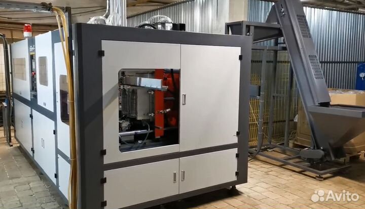 Автомат выдува Пэт 5-6 л / Производство бутылок