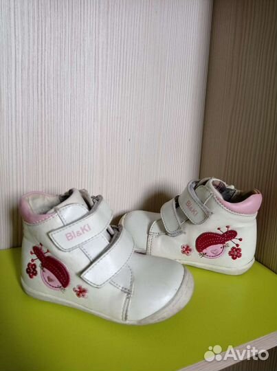 Ботинки демисезонные для девочки 22 размер
