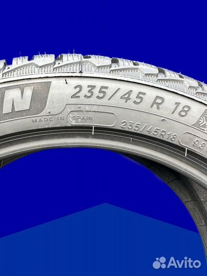 Michelin Pilot Alpin 5 235/45 R18 98V