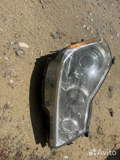 Правая фара Nissan fuga