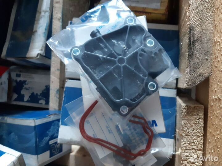 Крышка цилиндра кпп мв Actros