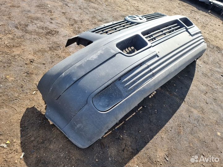 Передний бампер Vw Transporter T5 дорест в сборе