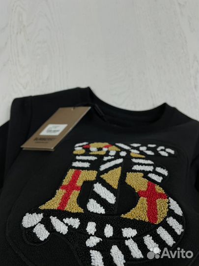 Женский свитшот TB