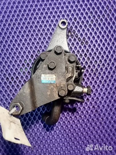 Насос гидроусилителя Mazda 626