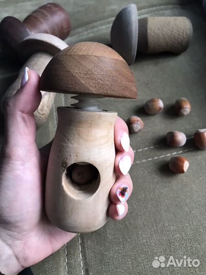 Орехокол новый