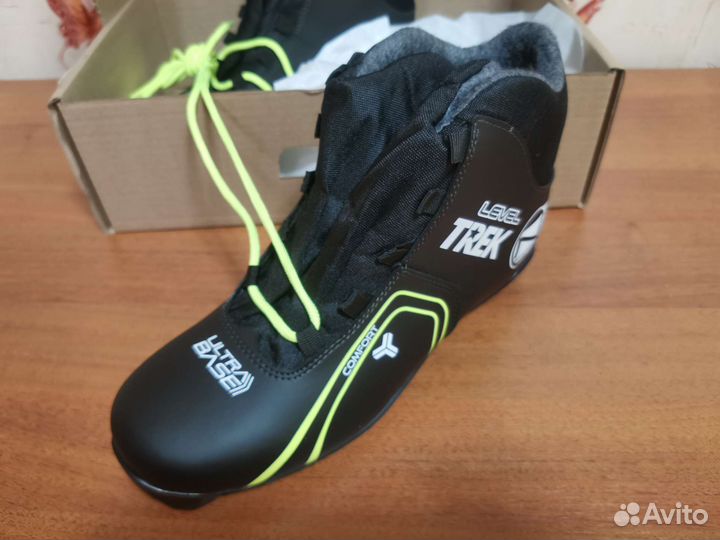 Лыжные ботинки классические