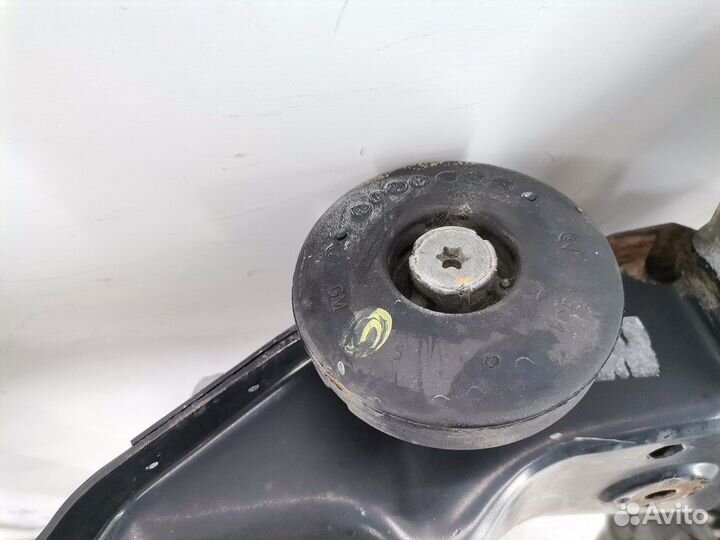 Балка подмоторная (подрамник) для Opel Zafira B