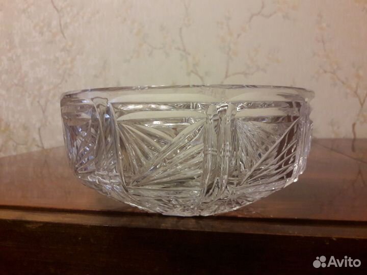 Хрустальная ваза