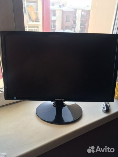 Монитор Samsung S20B300N