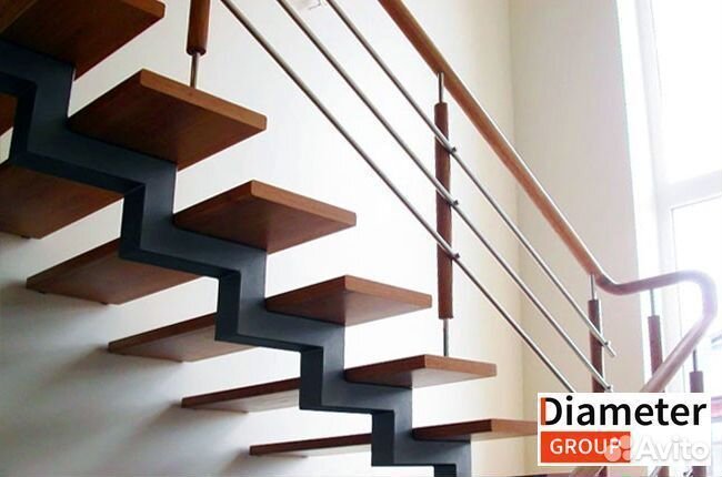 Изготовление прямой лестницы из лиственницы