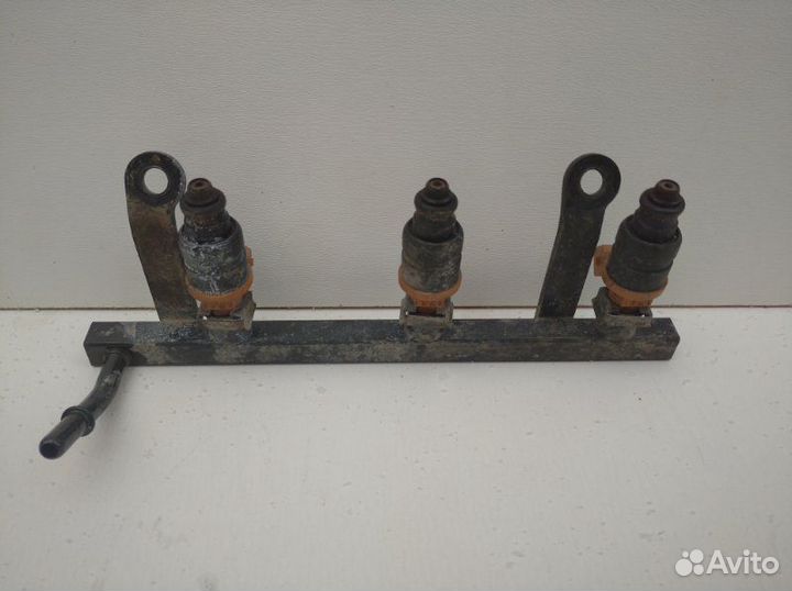 Топливная рампа с форсунками Daewoo Matiz M150